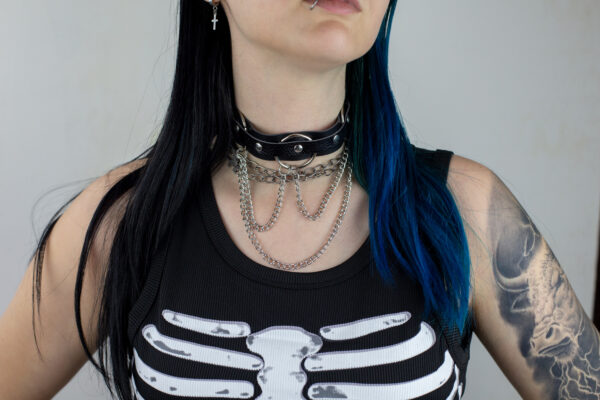 Gothic Choker sa Prstenom i Metalnim Lancima