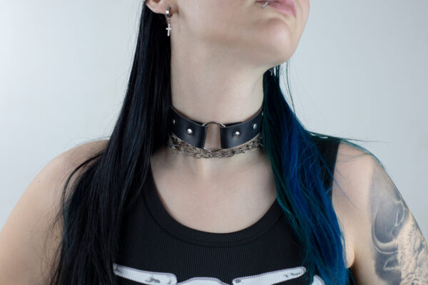 Gothic Kožni Choker sa Metalnim Prstenom