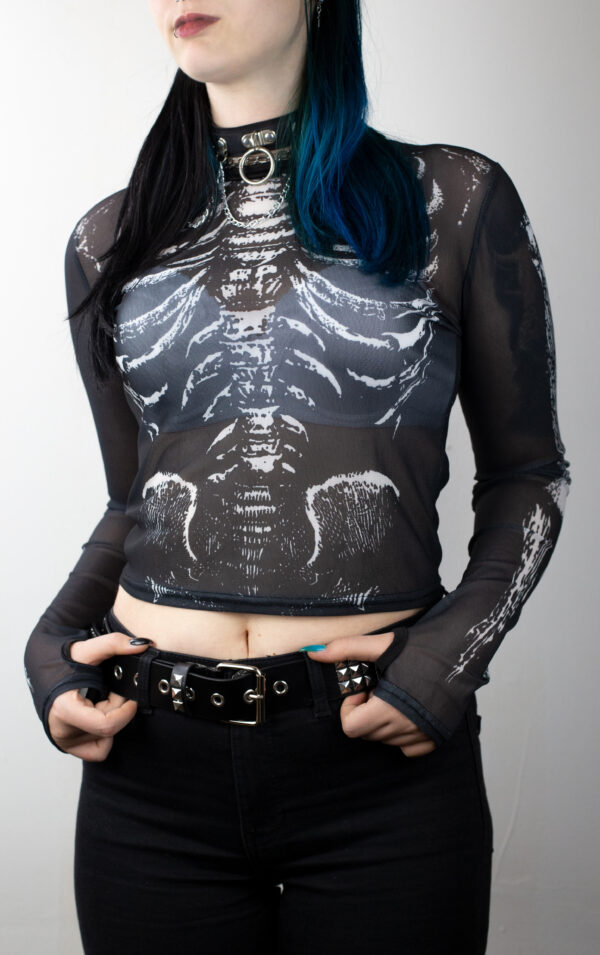 Phantom Veil Mesh Top – Transparentna gotik majica sa skelet printom