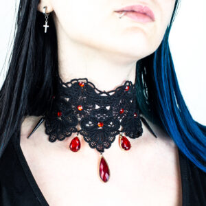 Crimson Widow Choker