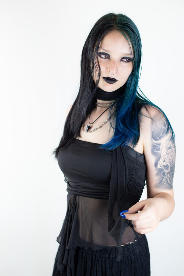 Veil Whisper Top - Crna Majica Til - Image 2